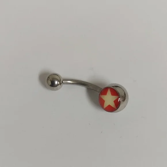 Red Star Belly Button Ring - Picture 1 of 1